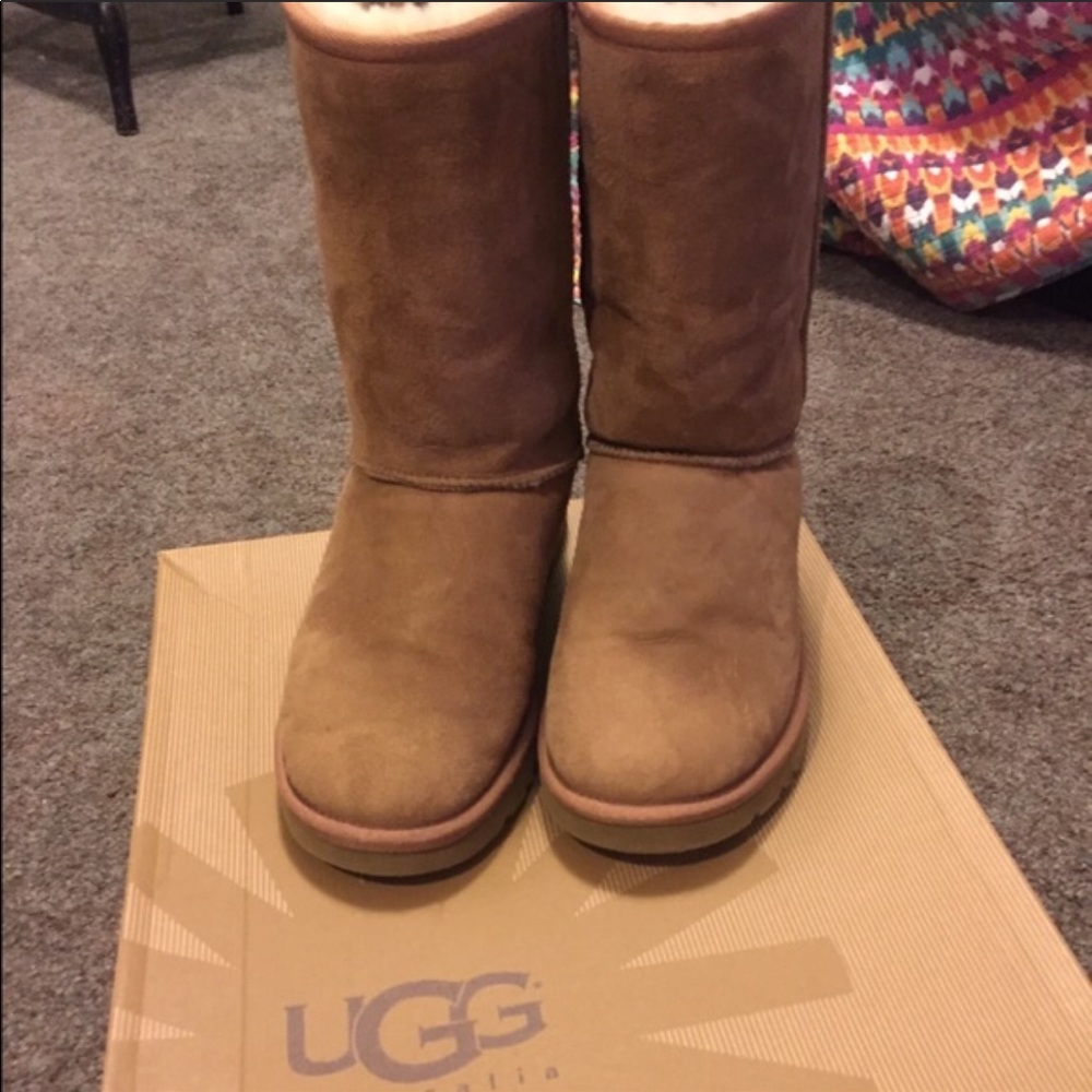 UGG boots - like new